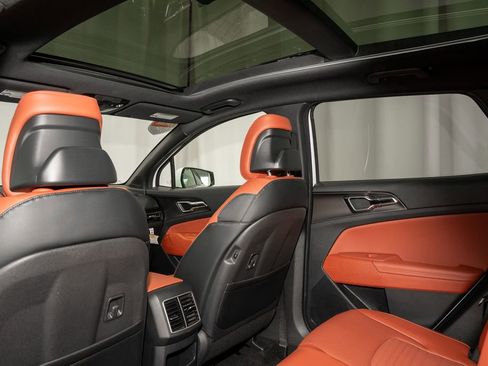 New 2026 Kia Sportage SX image 18