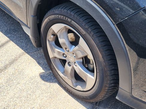 Used 2017 Honda HR-V EX image 20