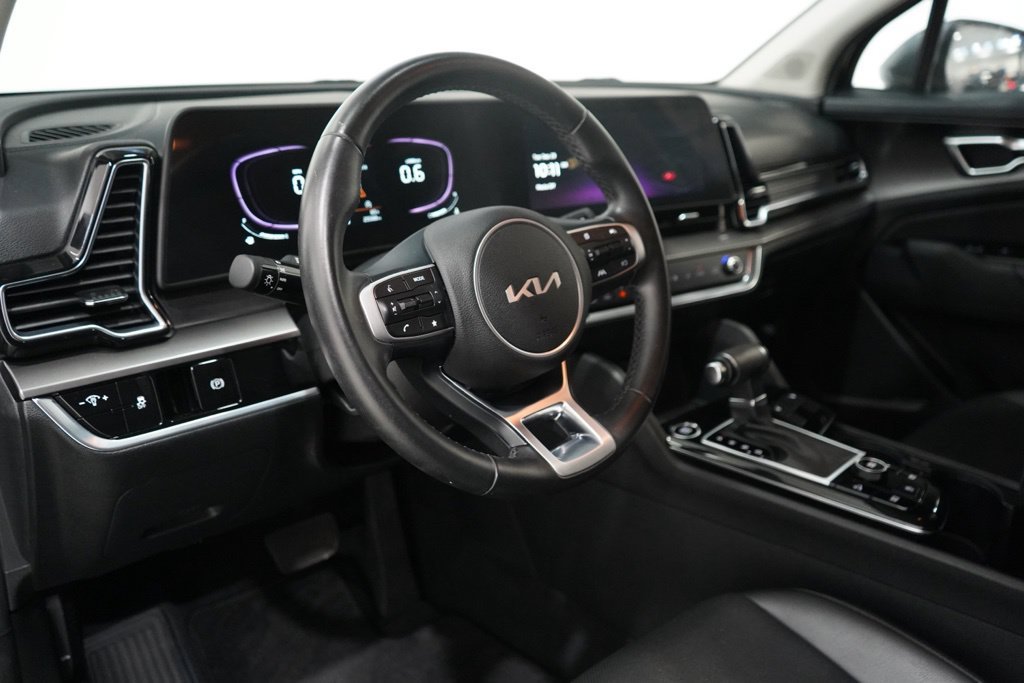 Used 2023 Kia Sportage EX FWD image 17