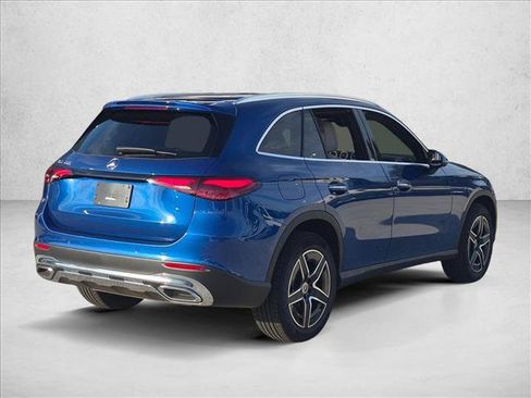 Certified 2026 Mercedes-Benz GLC 300 image 5