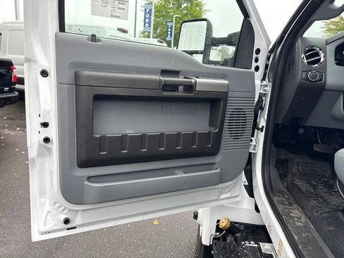 New 2026 Ford F650 2WD Regular Cab Super Duty image 13