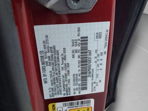 Used 2016 Ford Fusion SE w/ Equipment Group 202A FWD image 32