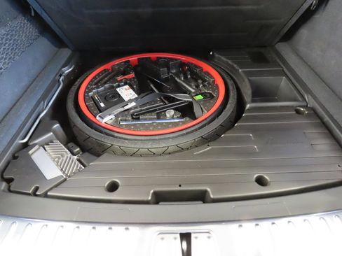 Certified 2026 Porsche Cayenne GTS AWD/4WD image 48