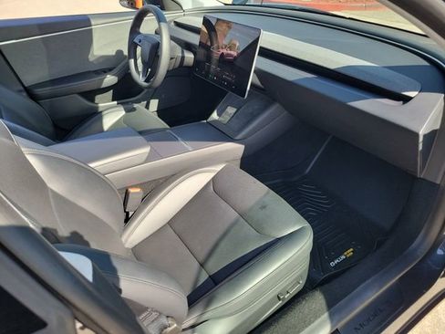 Used 2025 Tesla Model 3 Long Range RWD image 19