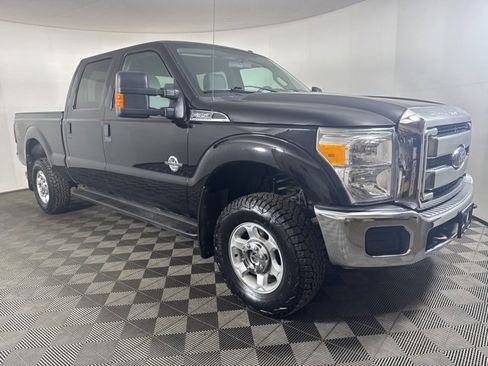 Used 2016 Ford F350 XLT w/ Camper Package image 1