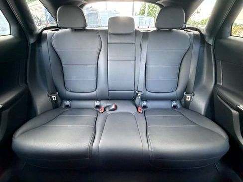 Used 2026 Mercedes-Benz GLC 300 4MATIC image 17