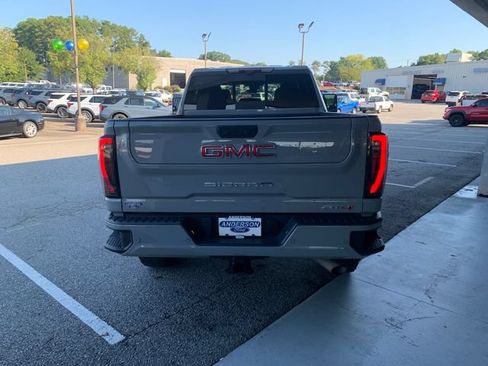 Used 2024 GMC Sierra 2500 AT4 w/ AT4 Premium Plus Package AWD/4WD image 6
