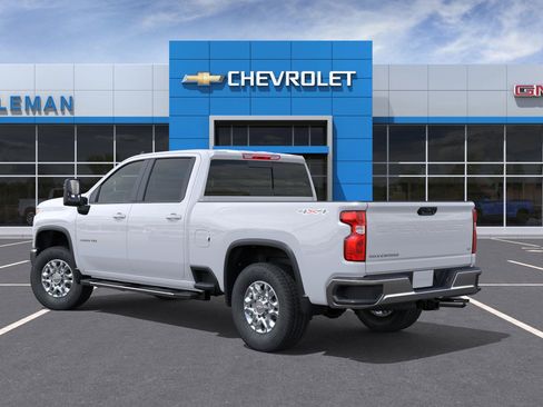 New 2026 Chevrolet Silverado 3500 LT image 3