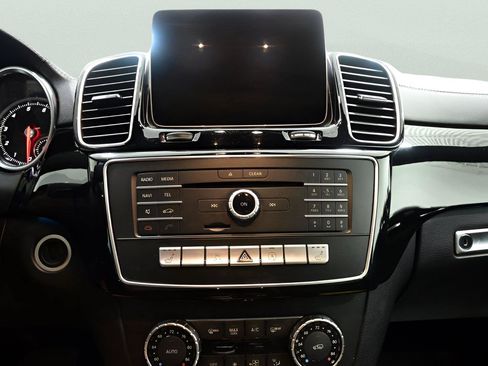 Used 2019 Mercedes-Benz GLS 450 4MATIC w/ Premium 1 Package image 24