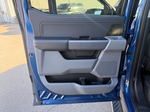 Used 2022 Ford F150 XLT w/ Equipment Group 302A High image 10