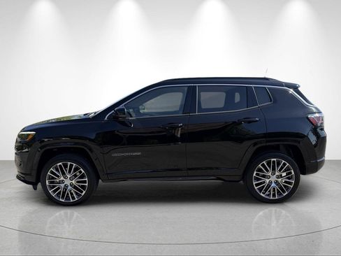 Used 2023 Jeep Compass Limited w/ Elite Group AWD/4WD image 2