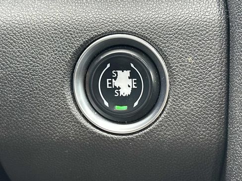 Used 2024 GMC Acadia Denali w/ LPO, Floor Liner Package AWD/4WD image 28