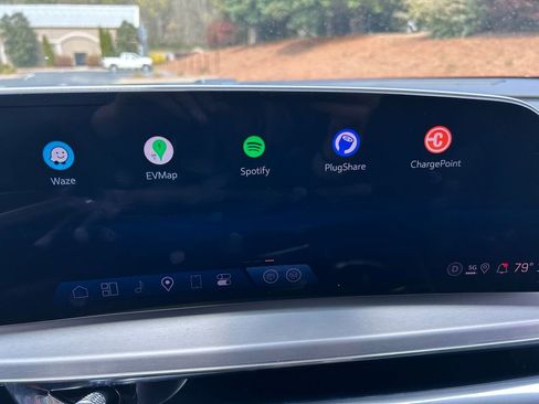 Used 2024 Cadillac Lyriq Luxury w/ LPO, Floor Liner Package image 28