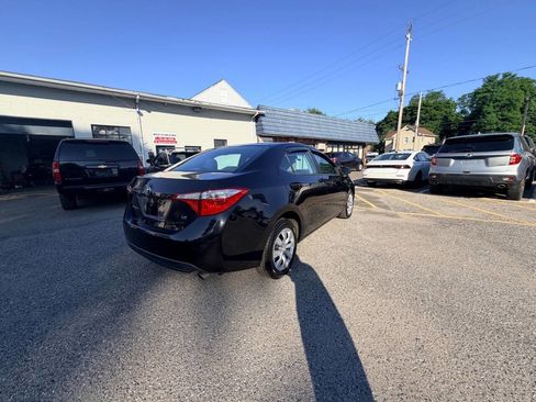 Used 2014 Toyota Corolla LE FWD image 25