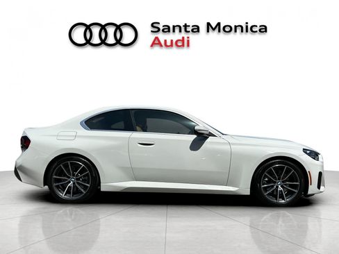 Used 2022 BMW 230i Coupe w/ Convenience Package RWD image 7