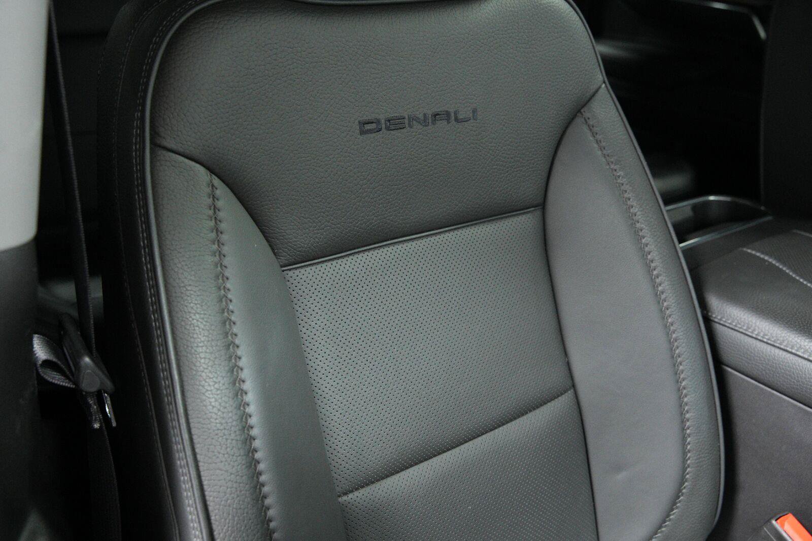 Certified 2024 GMC Sierra 1500 Denali w/ Denali Reserve Package AWD/4WD image 23