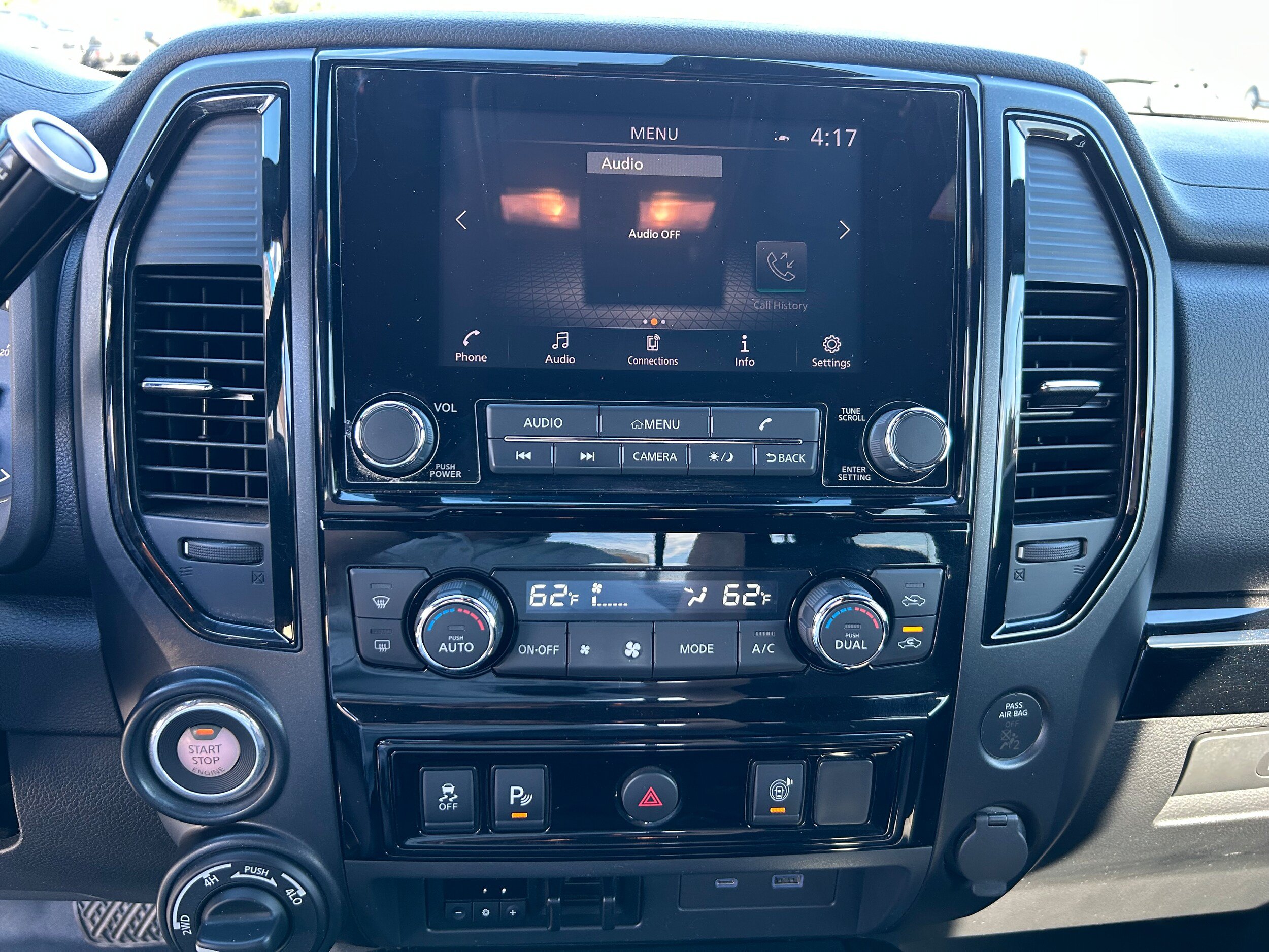 Used 2023 Nissan Titan SV w/ SV Convenience Package AWD/4WD image 20