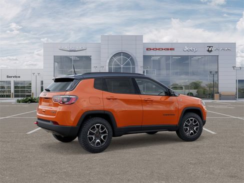 New 2026 Jeep Compass Trailhawk image 4