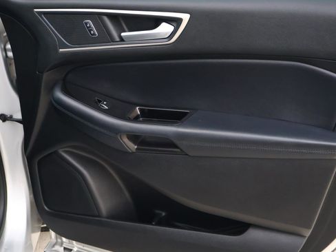 Used 2018 Ford Edge SEL w/ Equipment Group 201A image 16