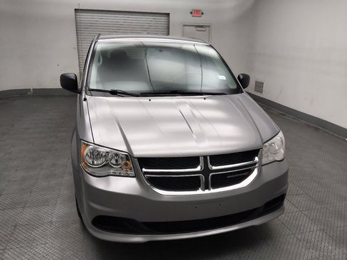 Used 2017 Dodge Grand Caravan SE w/ Power Window Group FWD image 14