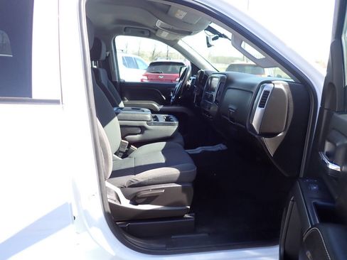 Used 2018 Chevrolet Silverado 1500 LT w/ Trailering Package image 9