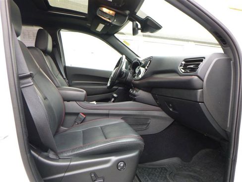 Used 2024 Dodge Durango GT image 9