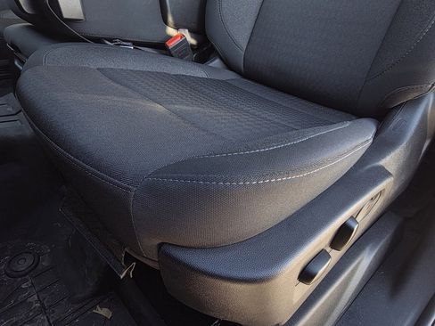 Used 2024 Chevrolet Silverado 1500 Custom image 22