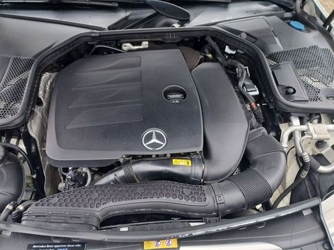 Used 2019 Mercedes-Benz C 300 4MATIC Sedan image 9