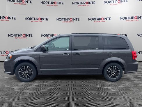 Used 2015 Dodge Grand Caravan R/T w/ Driver Convenience Group FWD image 3