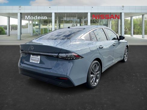 New 2026 Nissan Sentra SL image 5