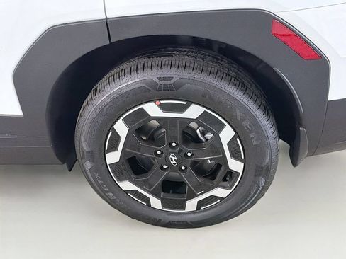 Used 2026 Hyundai Santa Fe SEL FWD image 32