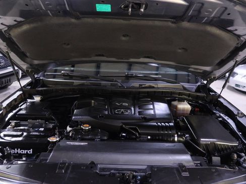 Used 2015 INFINITI QX80 Luxe w/ 22" Wheel Package image 9