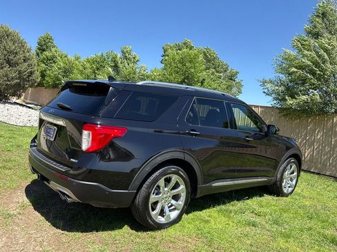 Used 2020 Ford Explorer Platinum w/ Premium Technology Package AWD/4WD image 9