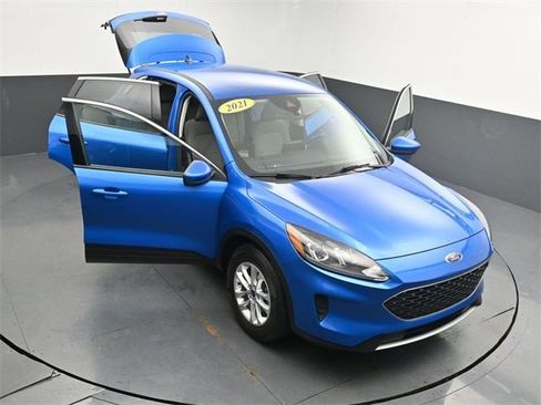 Used 2021 Ford Escape SE image 38