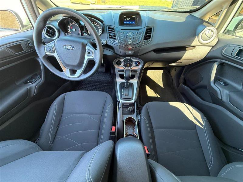 Used 2018 Ford Fiesta SE FWD image 9