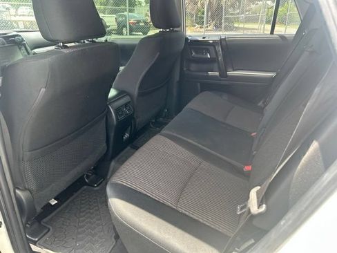 Used 2021 Toyota 4Runner TRD Off-Road AWD/4WD image 17