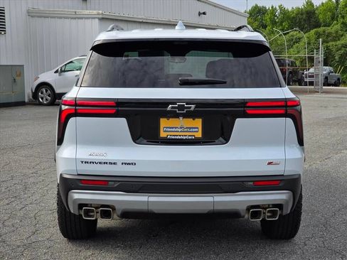 New 2026 Chevrolet Traverse Z71 w/ Enhanced Driving Package AWD/4WD image 20
