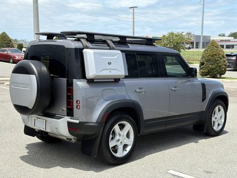 Used 2022 Land Rover Defender 110 SE AWD/4WD image 5