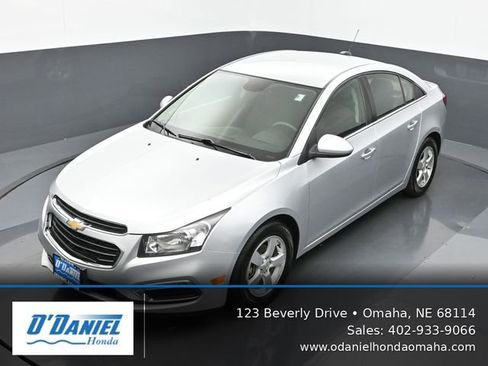 Used 2016 Chevrolet Cruze LT FWD image 21