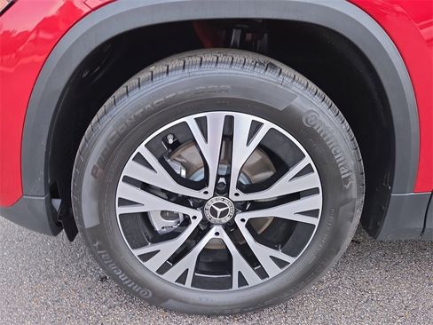 Certified 2026 Mercedes-Benz GLA 250 4MATIC image 9