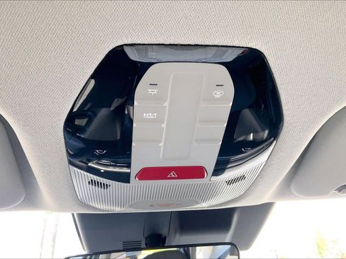 Used 2025 Kia K4 FWD image 33