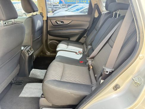 Used 2018 Nissan Rogue S image 13