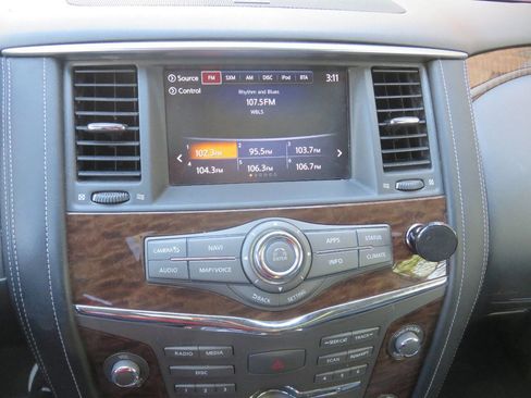 Used 2018 Nissan Armada SL w/ Premium Package AWD/4WD image 19