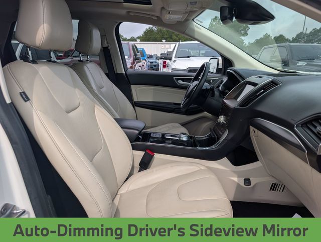 Used 2020 Ford Edge Titanium w/ Equipment Group 301A AWD/4WD image 31