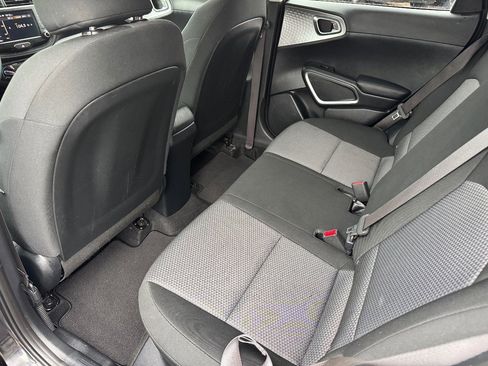 Used 2023 Kia Soul LX w/ Option Group 015 image 19