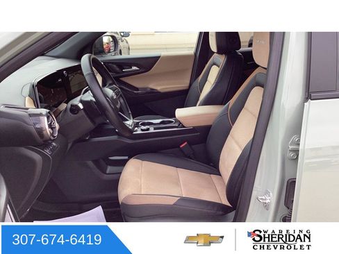 Used 2025 Chevrolet Equinox ACTIV w/ Convenience Package III AWD/4WD image 25