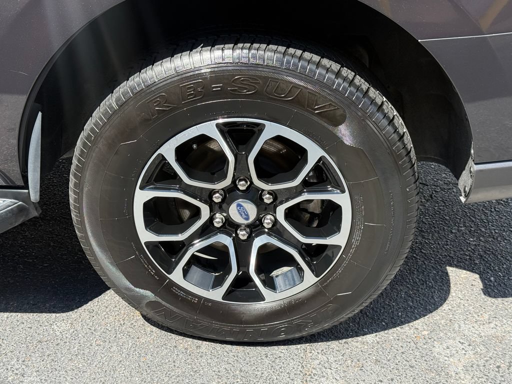 Used 2024 Ford Expedition XLT RWD image 44