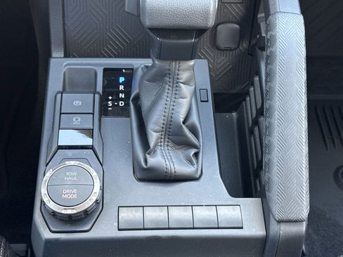 Used 2025 Toyota 4Runner SR5 image 30