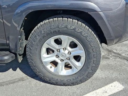 Used 2017 Toyota 4Runner SR5 Premium AWD/4WD image 11