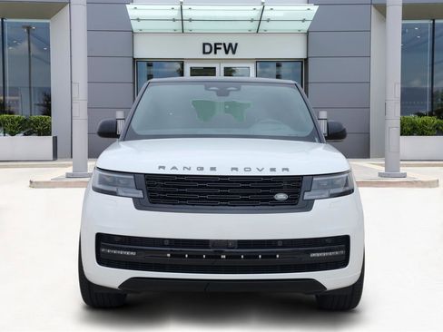 New 2026 Land Rover Range Rover Long Wheelbase SE image 2